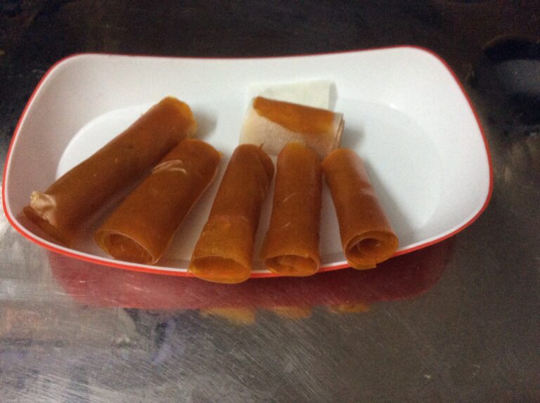 MANGO LEATHER ROLLS