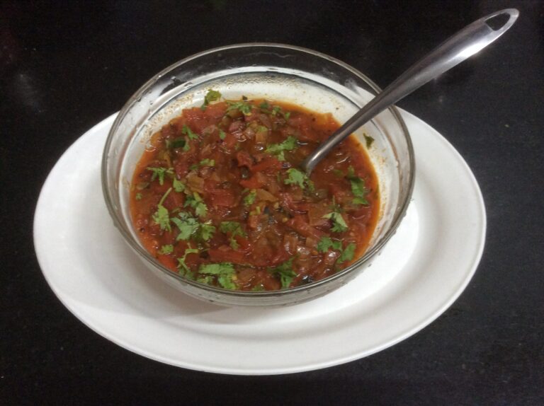 QUICK TOMATO CURRY