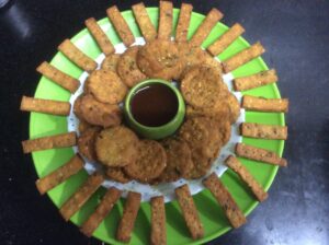CRISPY METHI DISKS